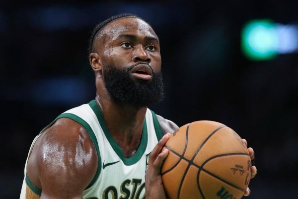 五星集结？杰伦-布朗加盟独行侠传闻引发联盟地震！